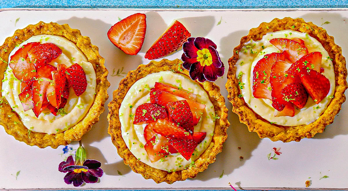 Tartlet eperrel és pudinggal